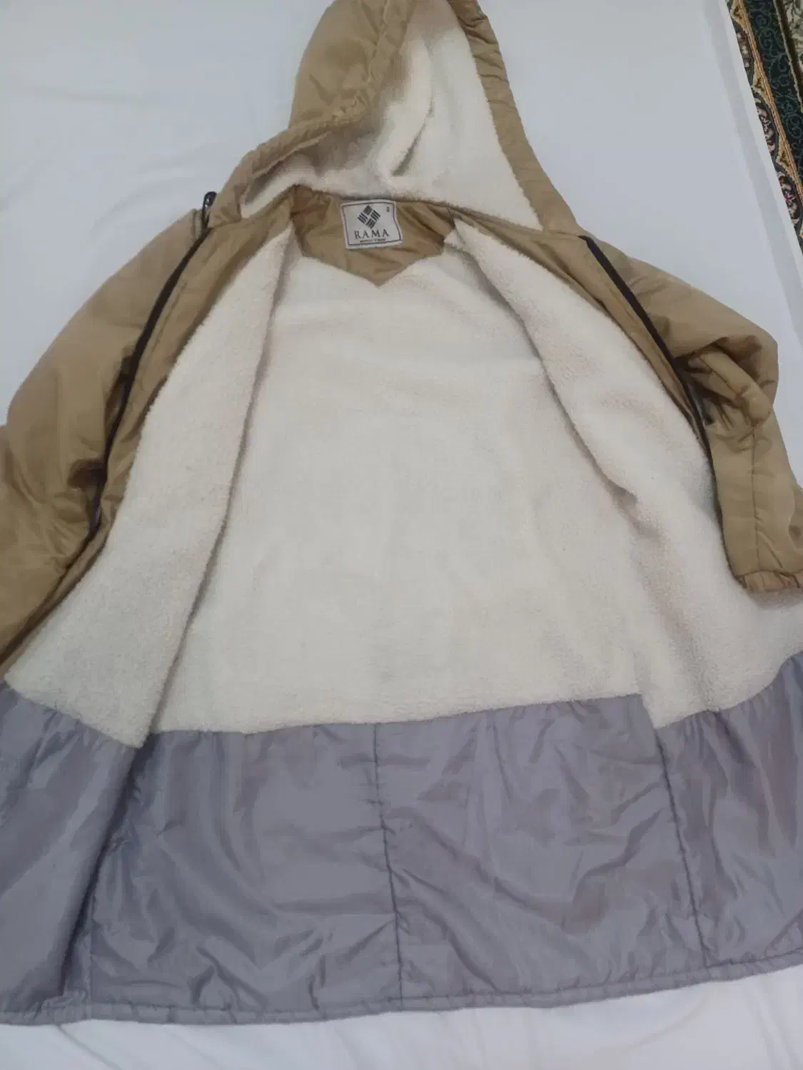 کاپشن زنانه|لباس|قدس, شهرقدس|دیوار