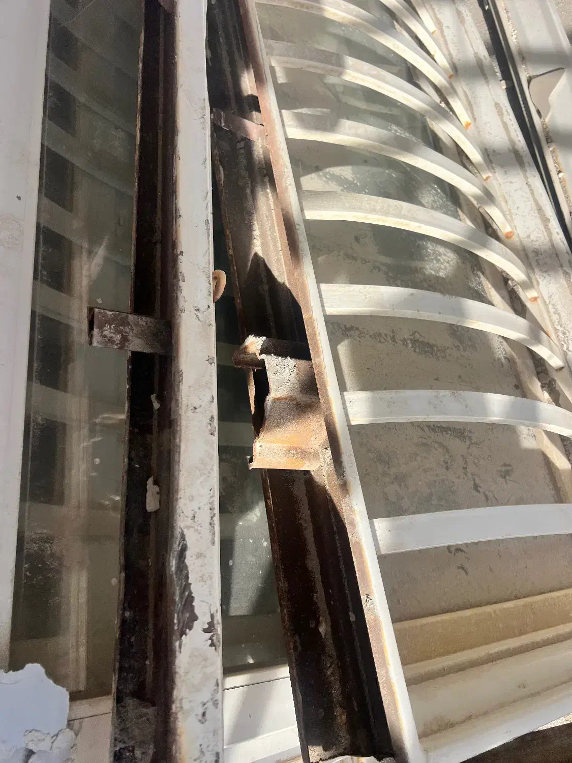 درب و پنجره|مصالح و تجهیزات ساختمان|سیرجان, |دیوار