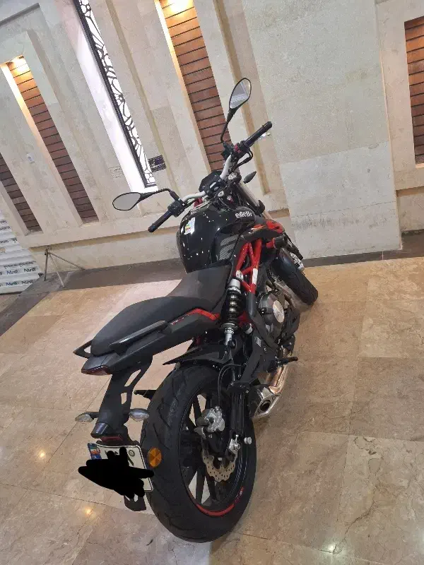 ۲ سلیندر بنلی ۳۰۰ / کم کارکرد/ در حد خشک|موتورسیکلت|تهران, مجیدیه|دیوار