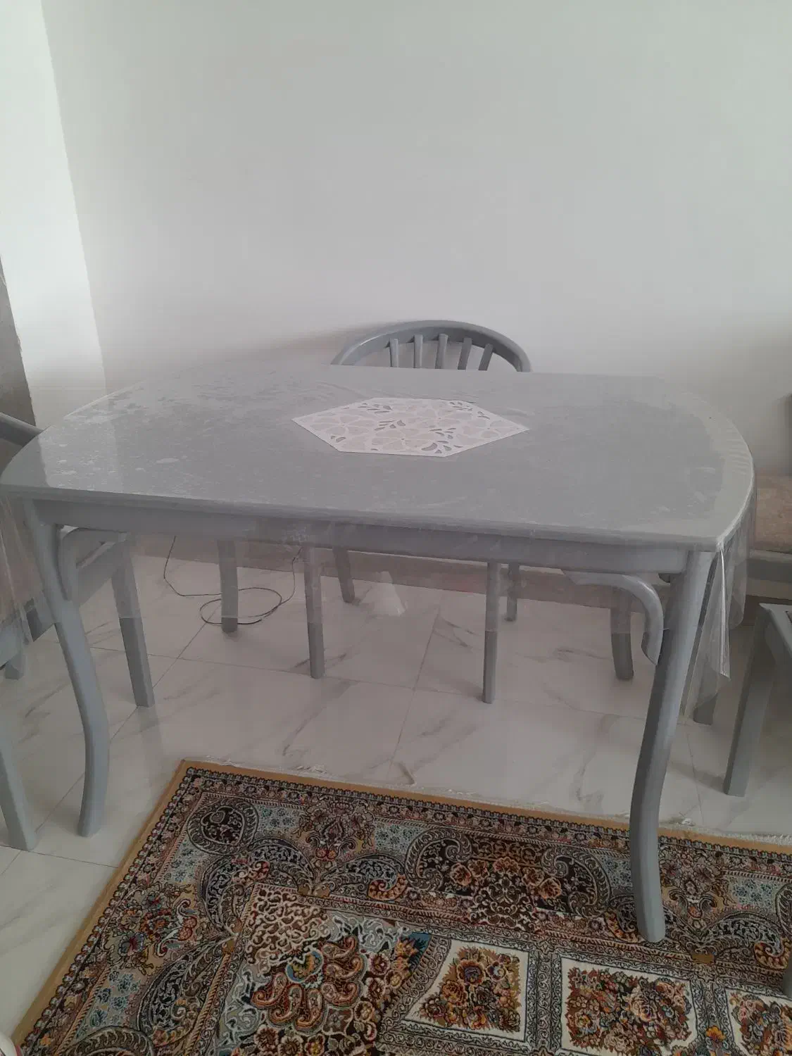 میز غذا خوری|میز و صندلی غذاخوری|خمین, |دیوار