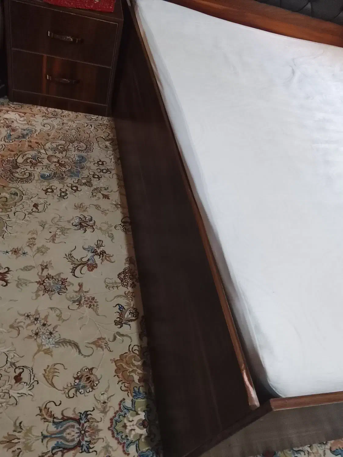 تخت خواب دونفره|تخت و سرویس خواب|رودهن, |دیوار