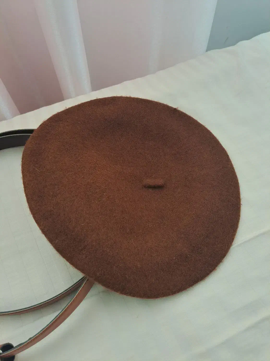 کمربند و کلاه|کیف، کفش، کمربند|بهشهر, |دیوار