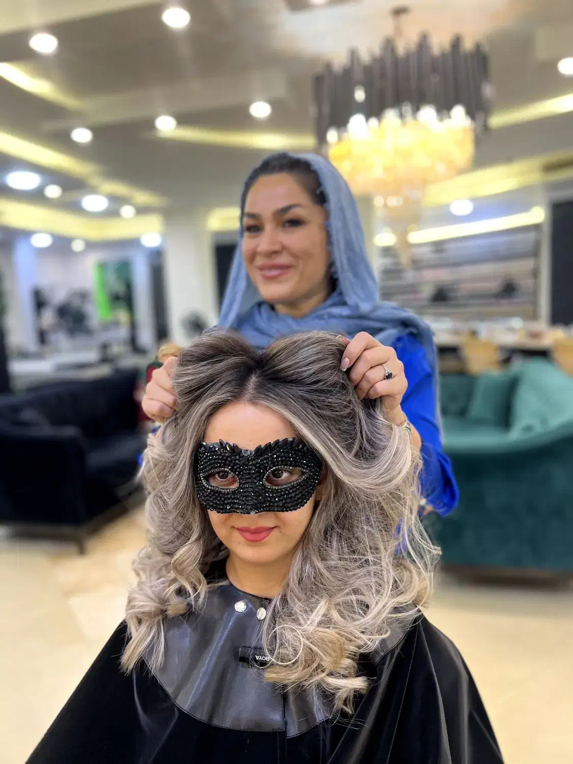 متخصص رنگمو هستم آماده همکاری با سالنهای پرمشتری|خدمات آرایشگری و زیبایی|تهران, بهداشت|دیوار