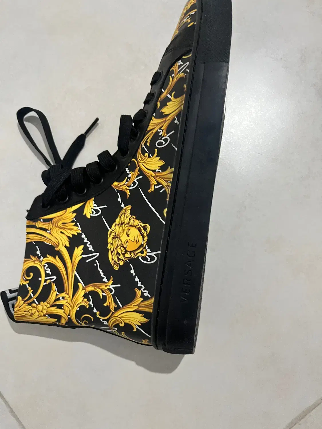 نیم بوت ورساچه اورجینال|کیف، کفش، کمربند|تهران, صادقیه|دیوار