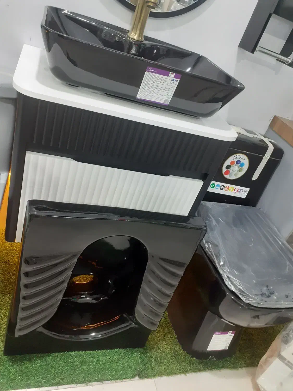 دسشور سلطنتی کابینتی باکس آینه روشورR32|لوازم سرویس بهداشتی|مشهد, پنجتن|دیوار