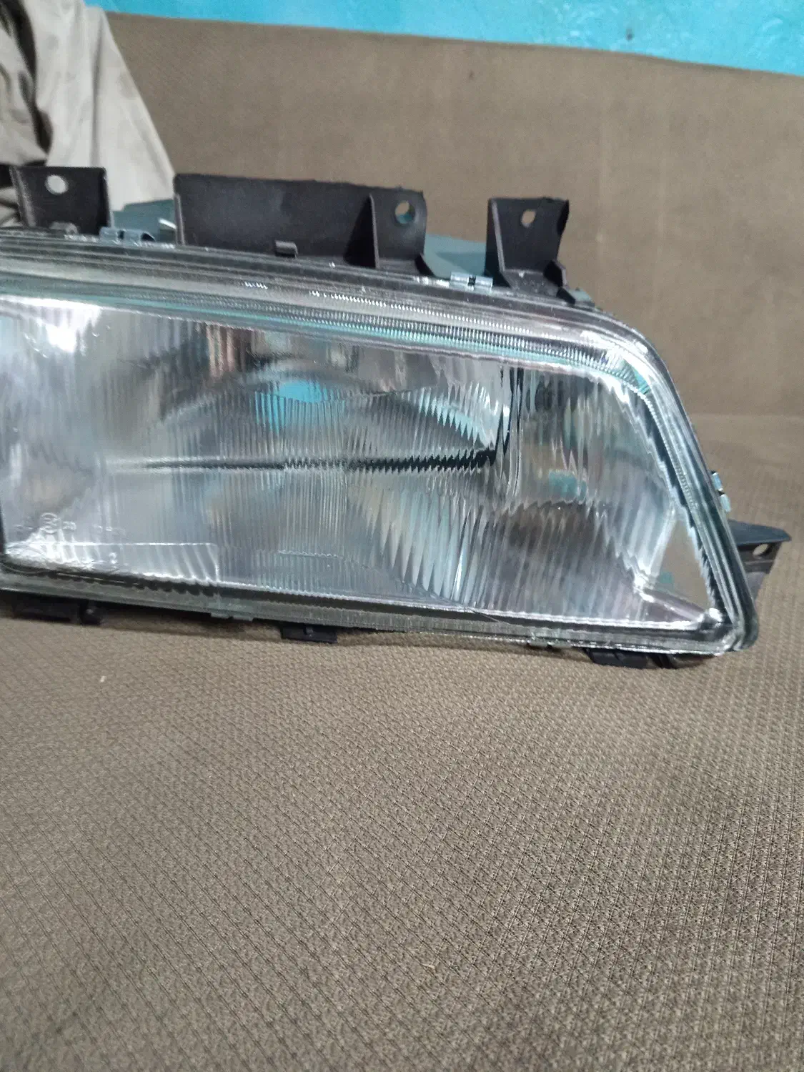 چراغ جلو ۴۰۵|قطعات یدکی و لوازم جانبی|کرج, حیدرآباد|دیوار