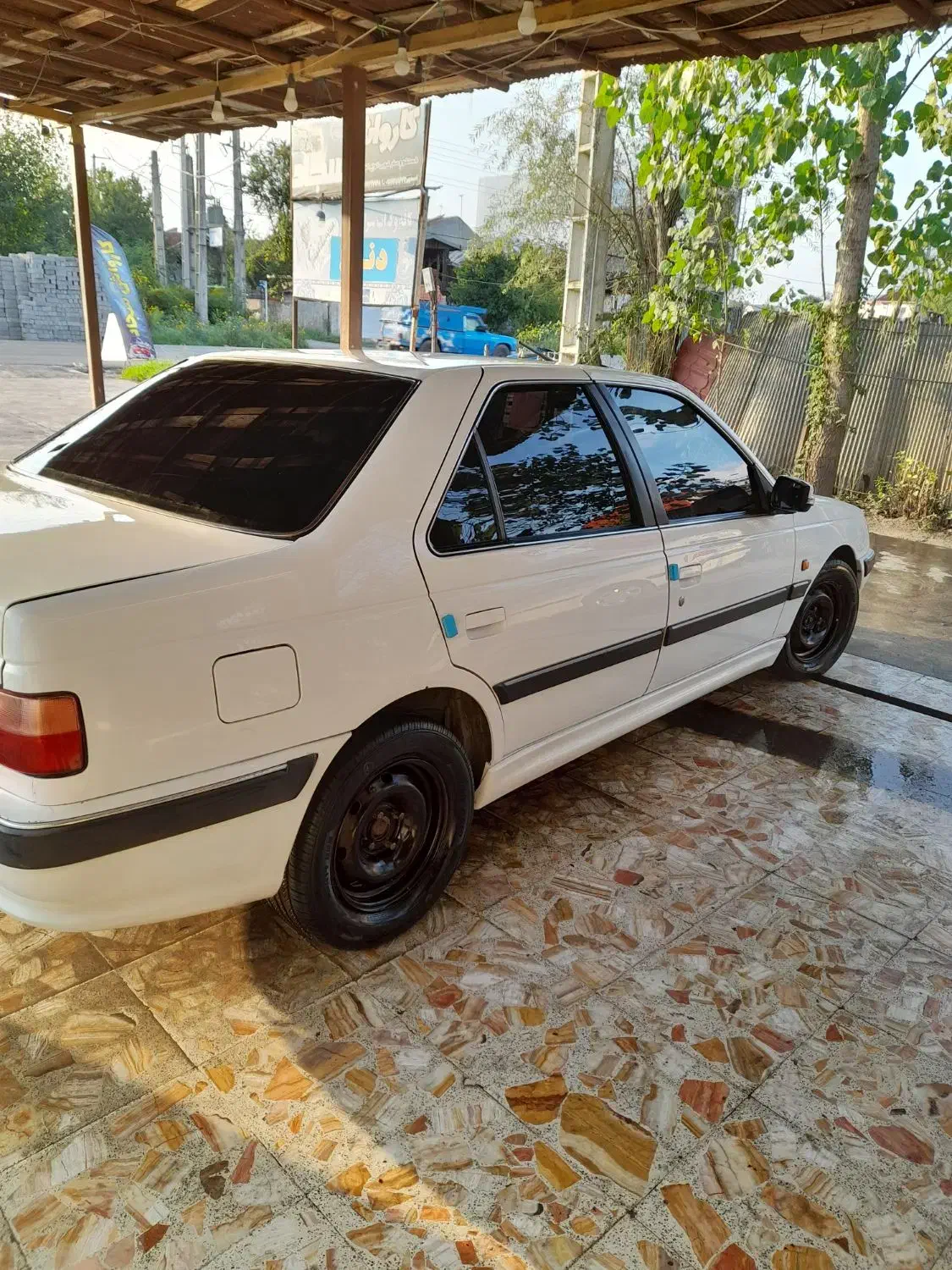 کارگر کارواش همراه با جای خواب وبیمه.|استخدام سرایداری و نظافت|لاهیجان, آهندان|دیوار