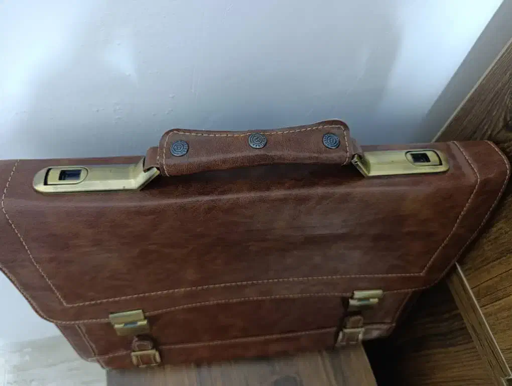 کیف اداری چرم مصنوعی|کیف، کفش، کمربند|ایلام, |دیوار