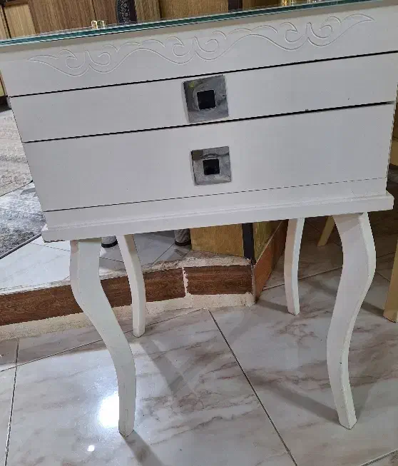 میز چوبی|میز تلفن|قم, نیروگاه|دیوار