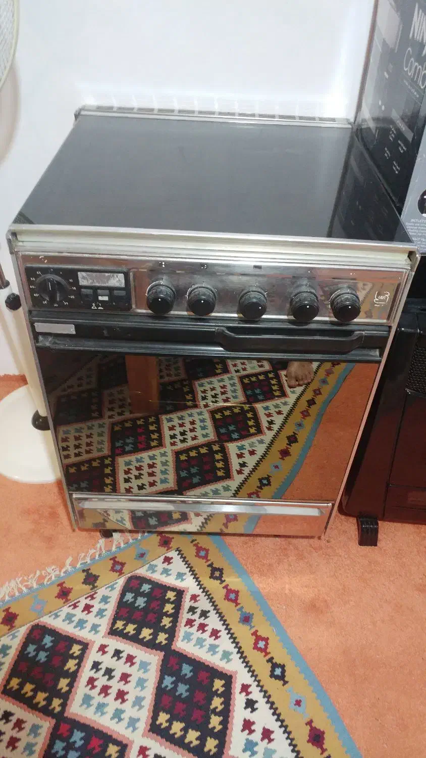 اجاق گاز چهار شعله با فر وجوجه گردان|اجاق گاز و لوازم برقی پختوپز|نوشهر, |دیوار