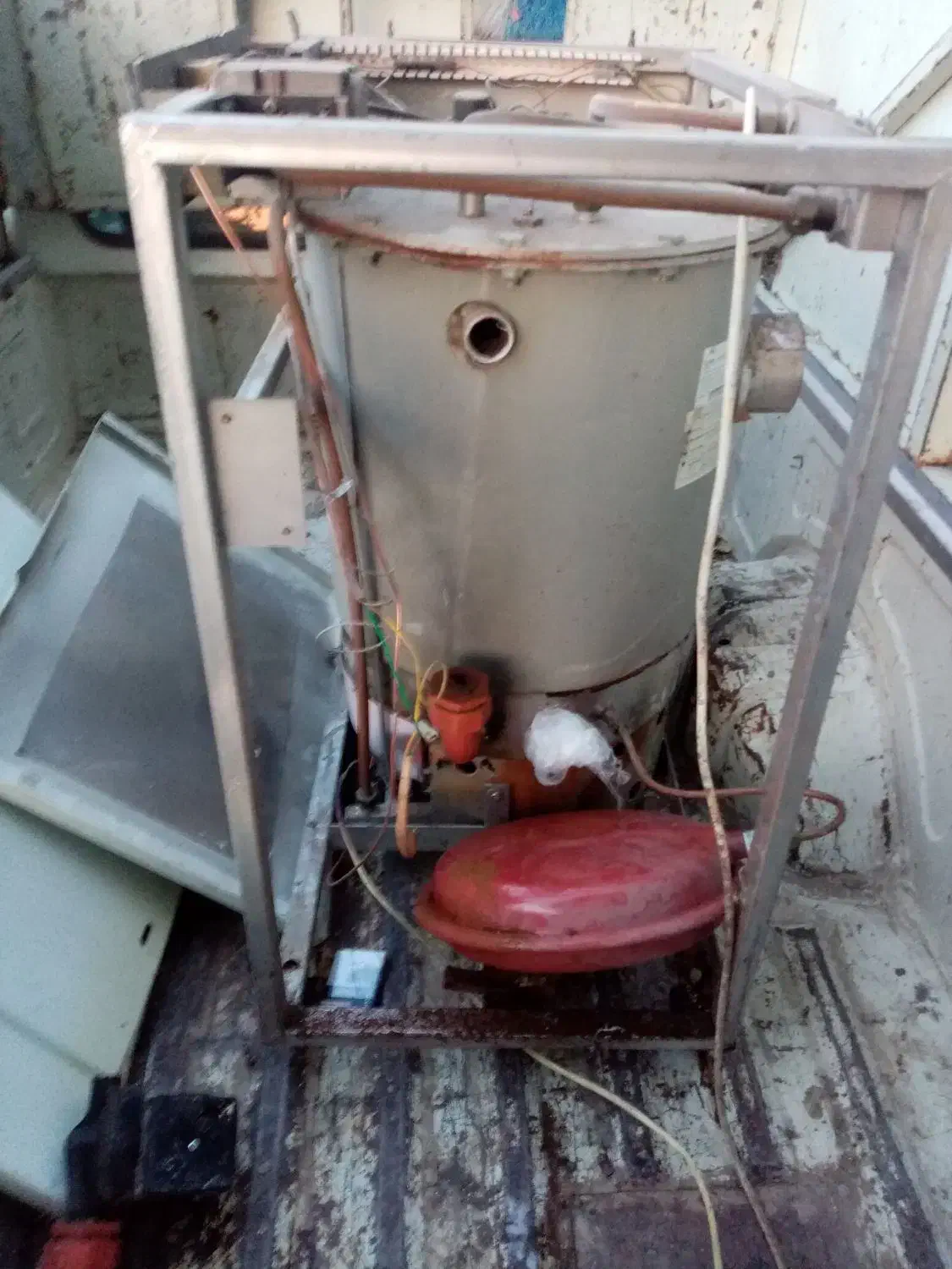 انواع پکیج زمینی ودیواری فرسوده قدیمی|آبگرمکن، پکیج، شوفاژ|مشهد, سید رضی|دیوار