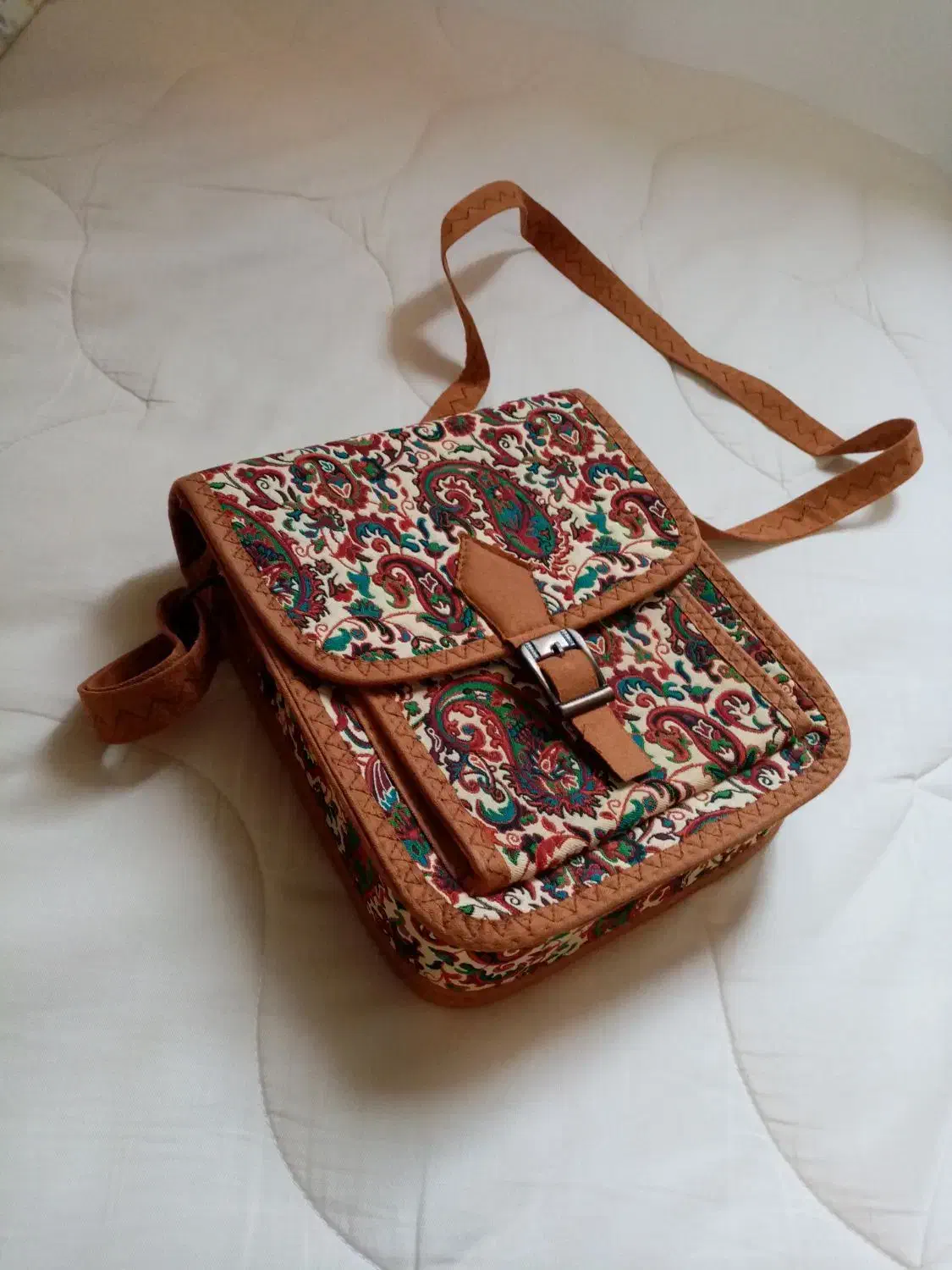 کیف طرح سنتی|کیف، کفش، کمربند|ساری, |دیوار