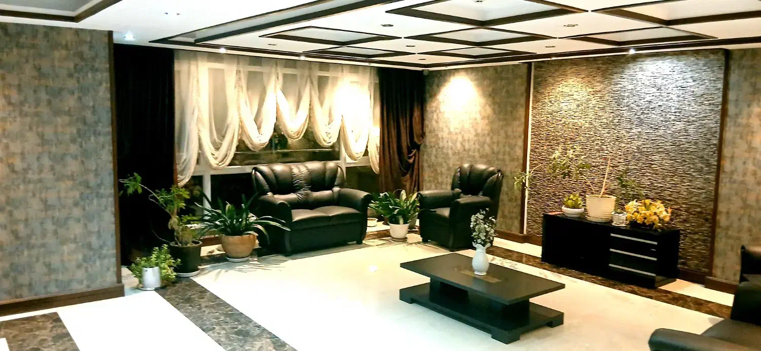 آپارتمان ۱۵۰ متری نورگیر در قلندری|اجارهٔ آپارتمان|تهران, درب دوم|دیوار