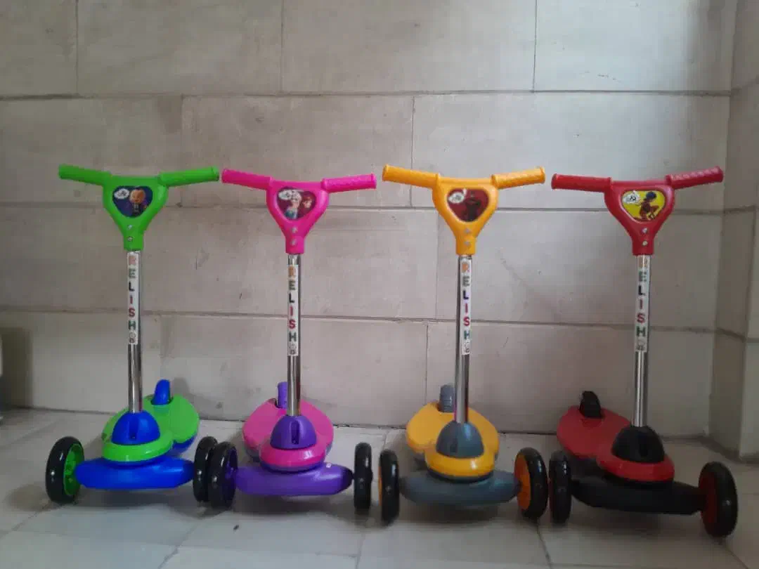 اسکوتر سفره ماهی چرخ ژله ای ۱۲،۱۶|دوچرخه، اسکیت، اسکوتر|کرج, شاهین‌ویلا|دیوار