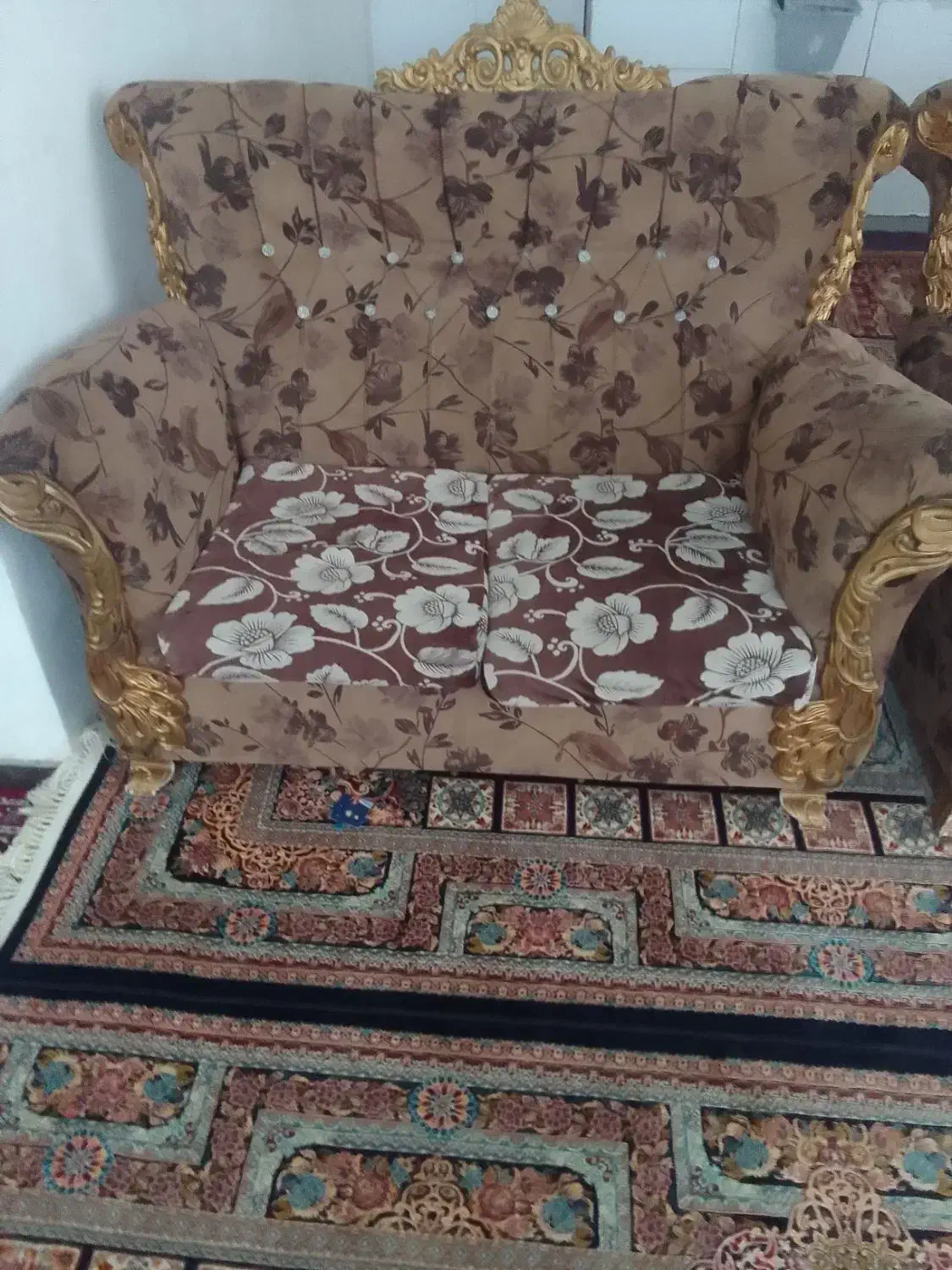 مبل|مبلمان خانگی و میز عسلی|کرج, کلاک پایین|دیوار