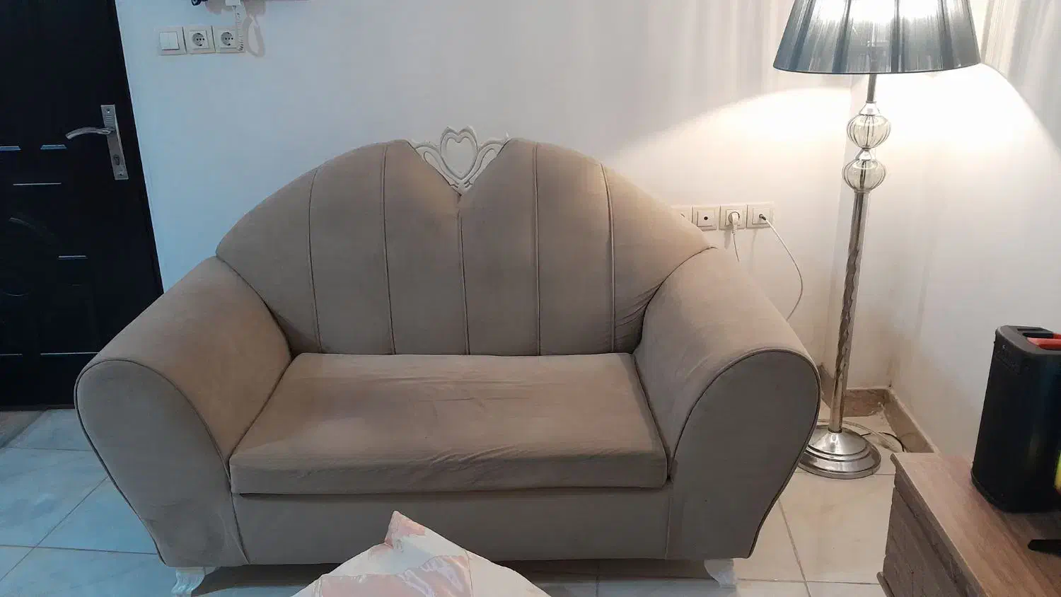 میز نهار خوری ۴ نفره به همراه مبل|مبلمان خانگی و میز عسلی|رشت, پل تالشان|دیوار