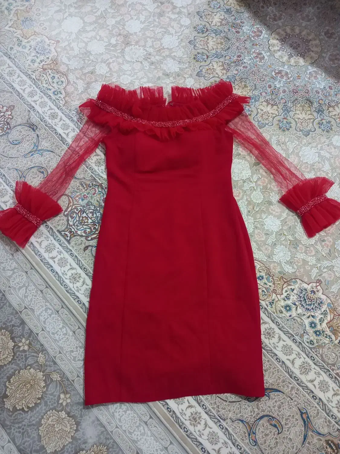 لباس مجلسی|لباس|بوئین زهرا, |دیوار