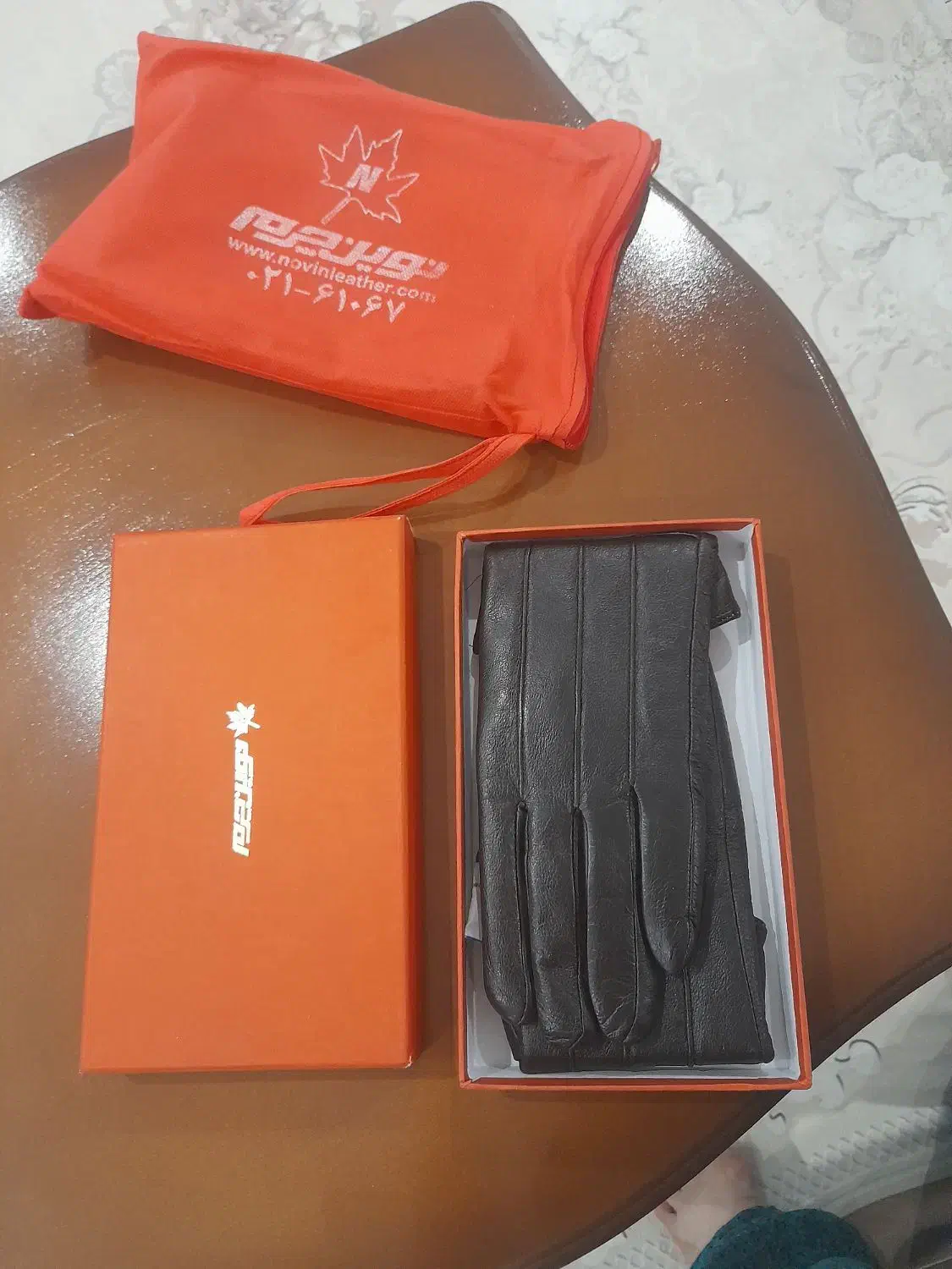 دستکش  زنانه نوین چرم|لباس|تهران, وردآورد|دیوار