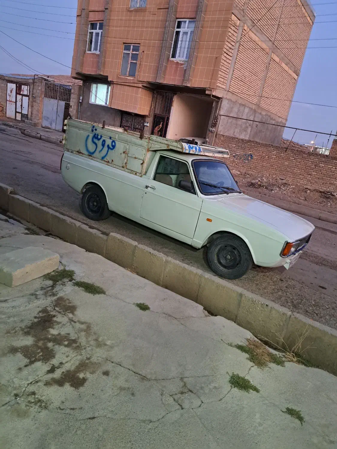 وانت مدل ۹۳|خودرو سواری و وانت|تخت سلیمان, |دیوار