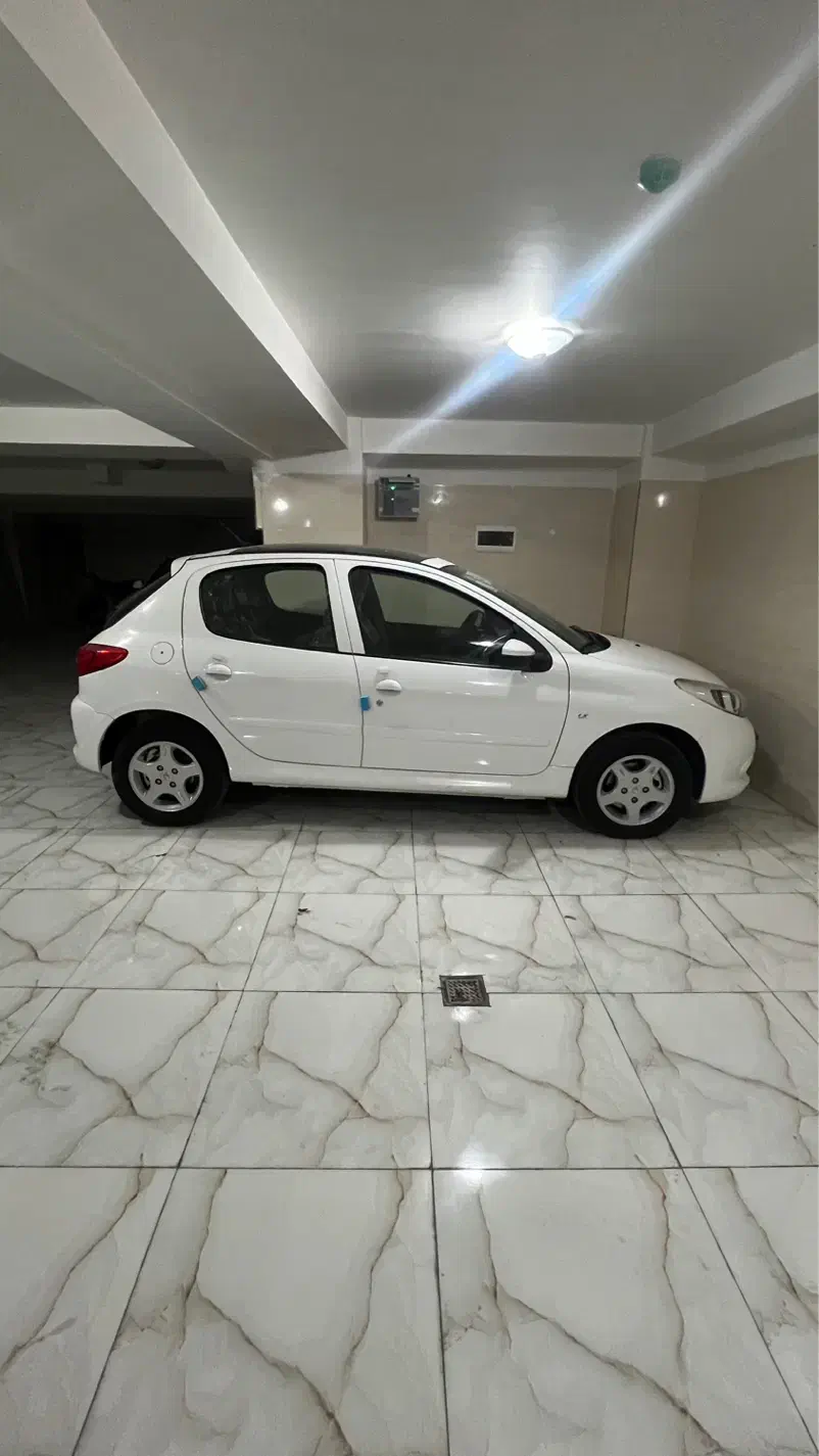 ۲۰۷ پانا tu5سقف شیشه ای سفید دنده ای ۱۴۰۴ رینگ|خودرو سواری و وانت|زنجان, |دیوار