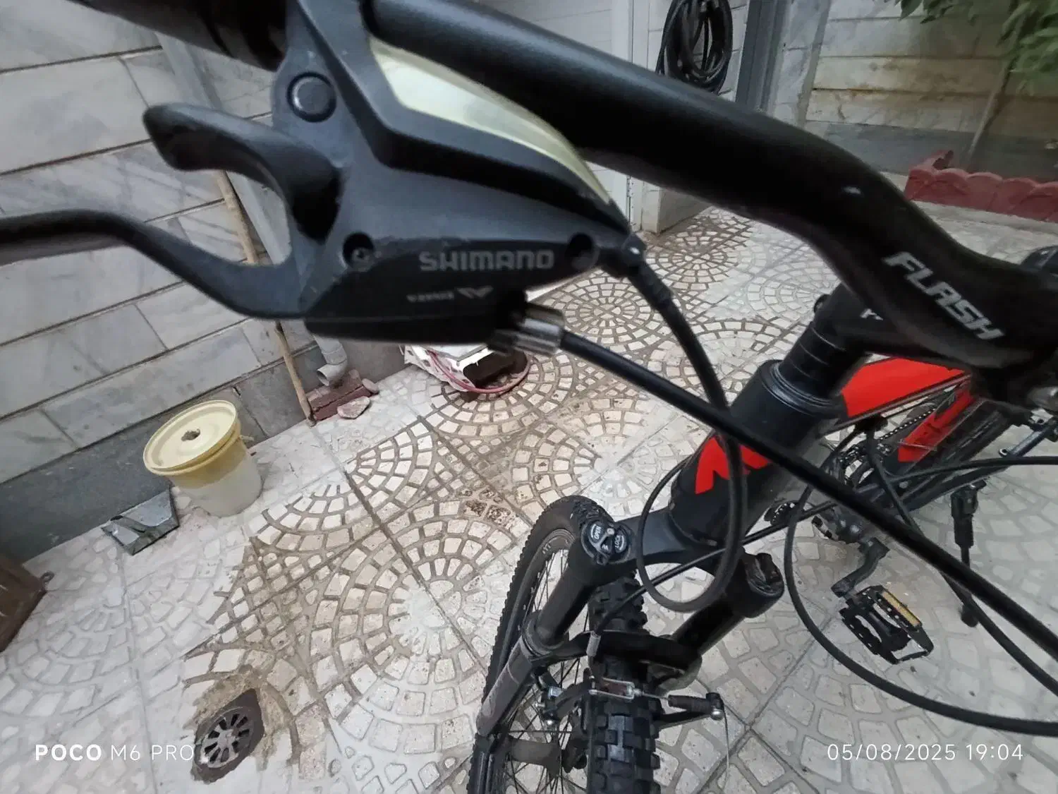 دوچرخه فلش ۲۶|دوچرخه، اسکیت، اسکوتر|ری, شهادت|دیوار