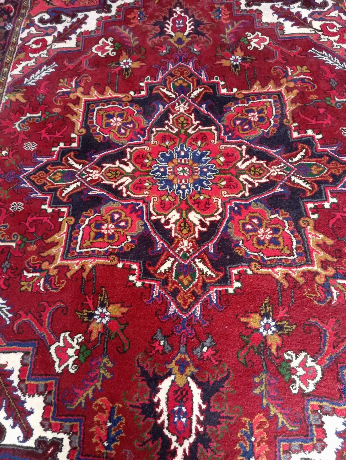 فرش ۶متری تک بارماخ توخوش|فرش|هوراند, |دیوار