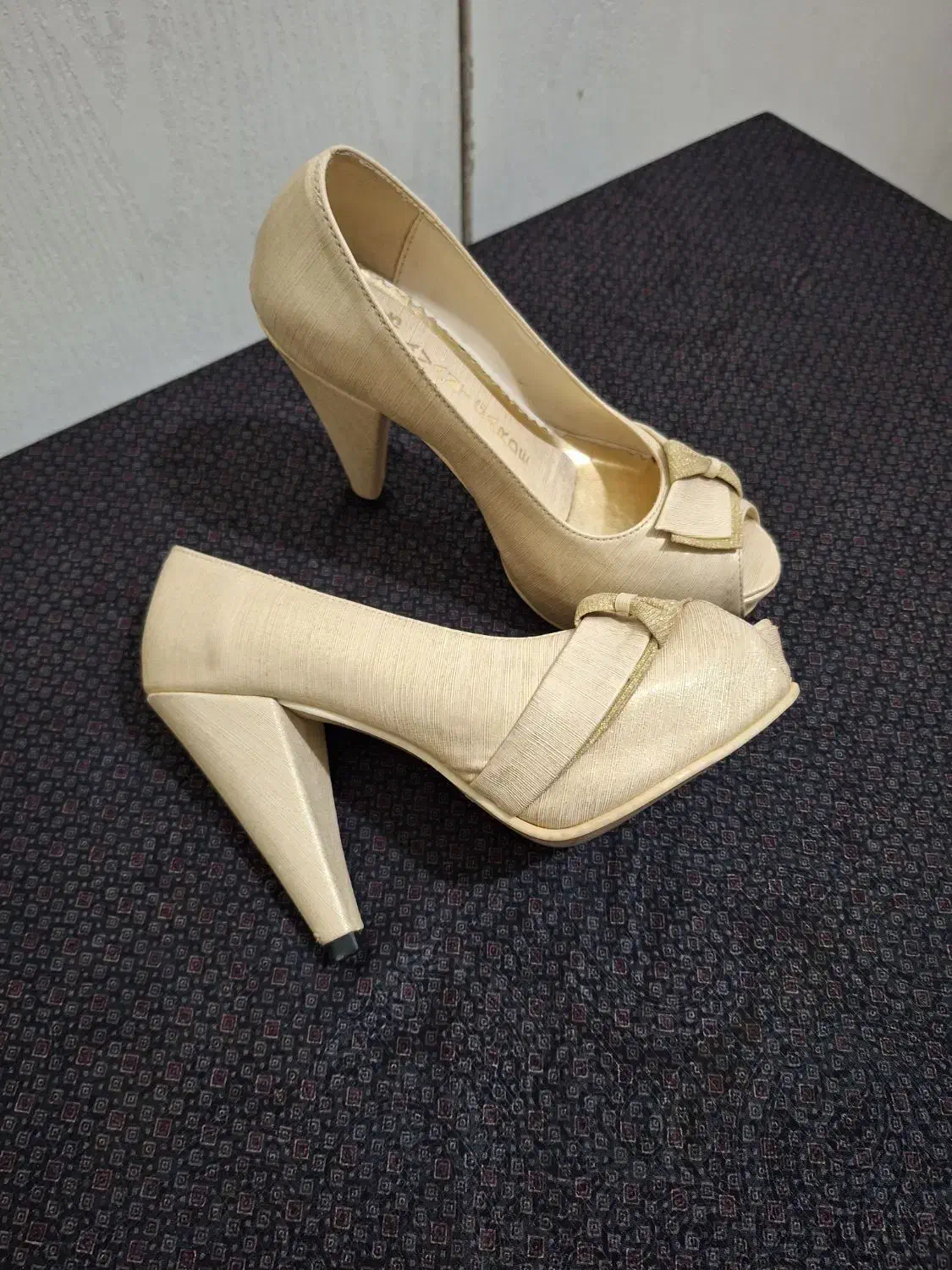 کفش مجلسی زنانه|کیف، کفش، کمربند|قم, محمد آباد|دیوار