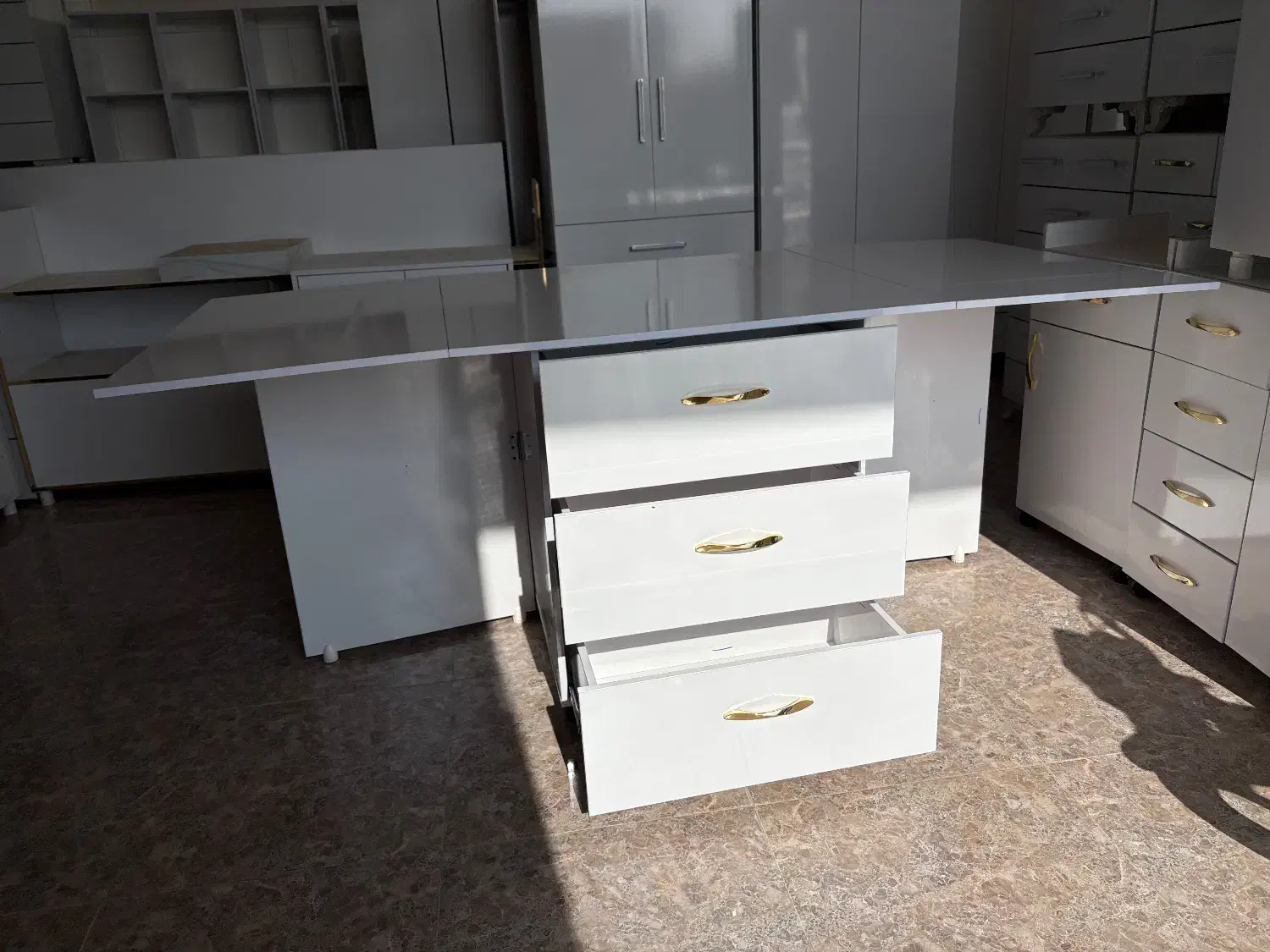 میز برش تاشو کم جا|لوازم خیاطی و بافتنی|اهواز, اسلام آباد غربی|دیوار