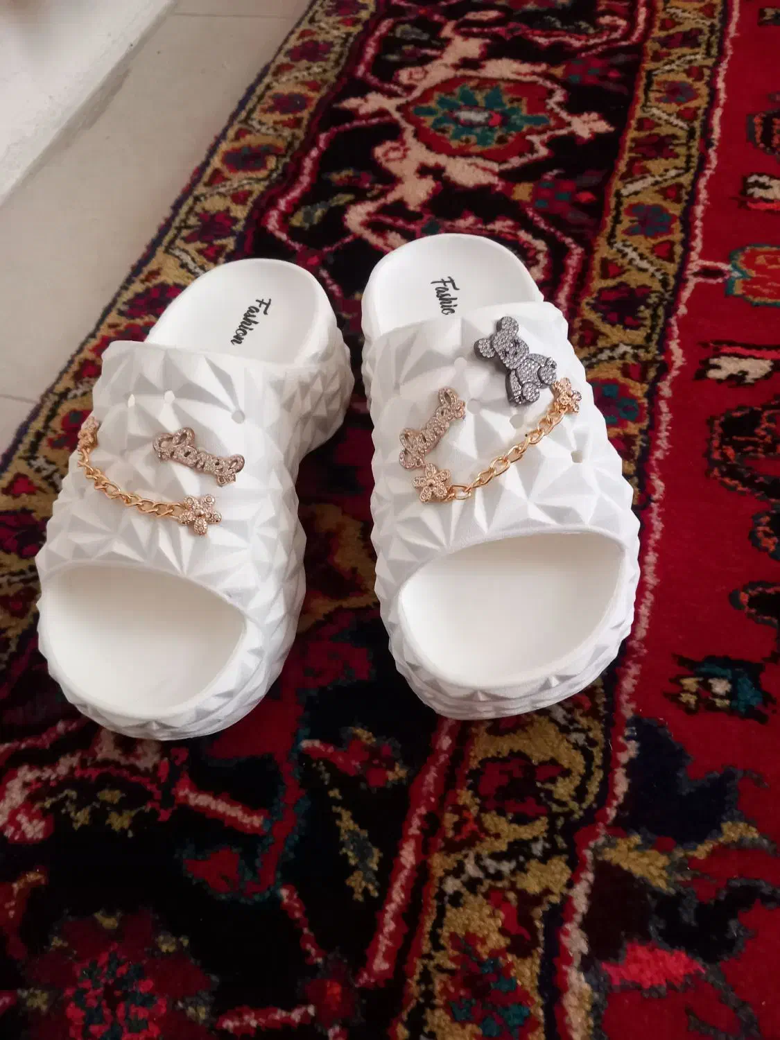 صندل نو|کیف، کفش، کمربند|چالوس, |دیوار