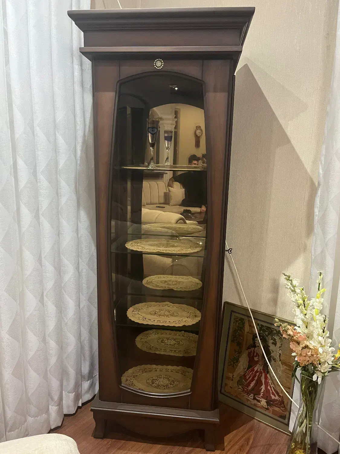 ویترین در حد نو|بوفه، ویترین، کنسول|بندر انزلی, آخرخط|دیوار