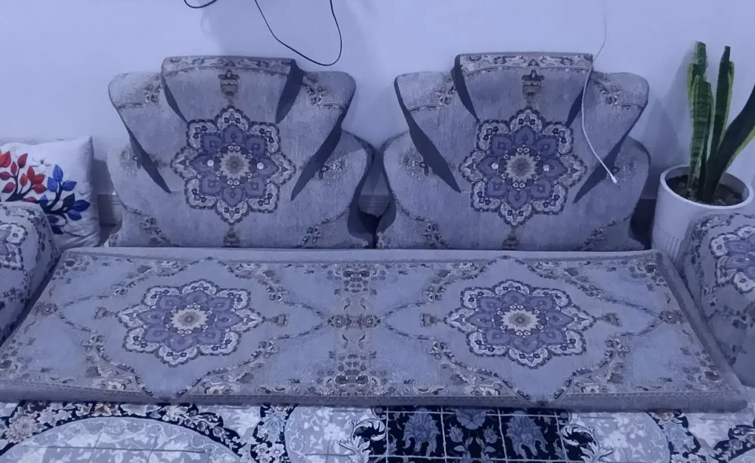 پشتی درحدنو|پشتی|آبادان, |دیوار