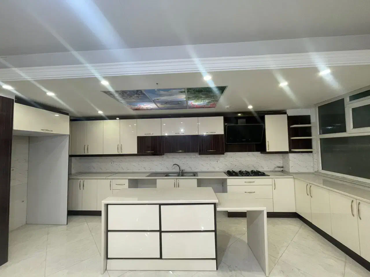 ۹۰متر ۲خواب طبقه دوم فول امکانات