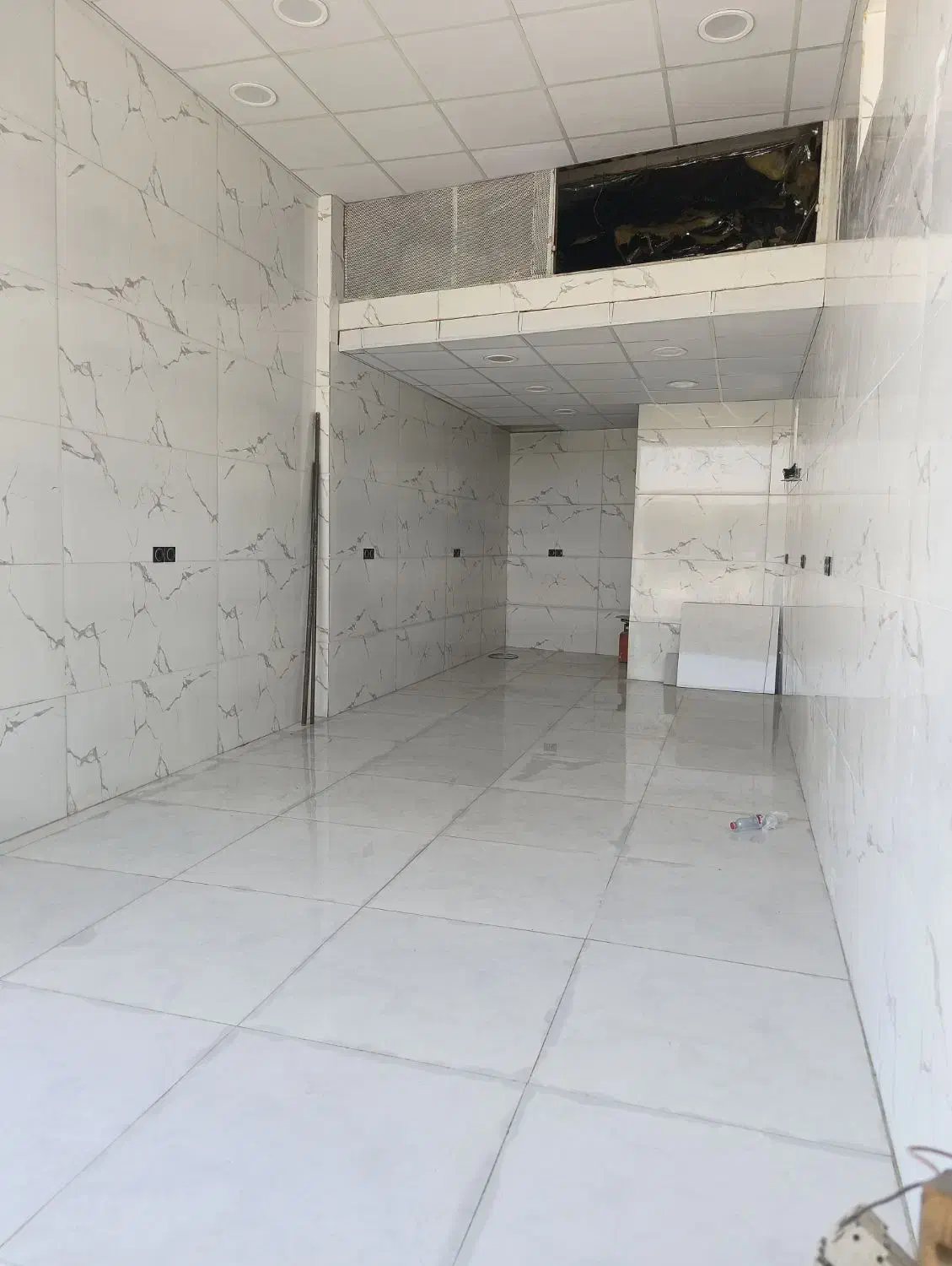 اجازه مغازه نو ساز بلوار رحمت|اجارهٔ مغازه و غرفه|شیراز, کوزه گری|دیوار