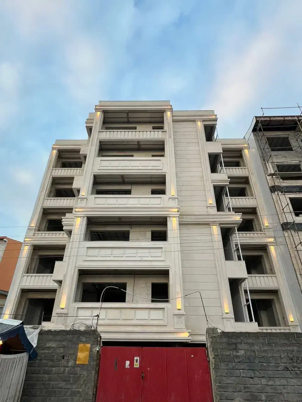 پیش فروش ۹۳متری|پیش‌فروش املاک|بندر انزلی, پاسداران|دیوار