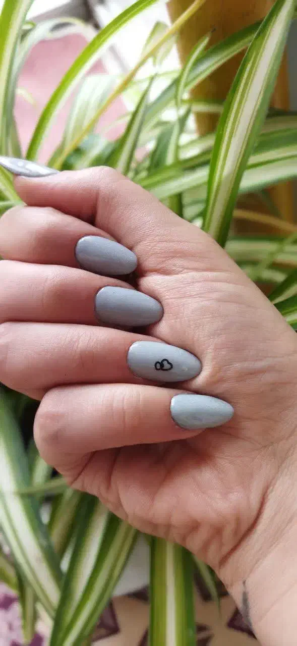 کاشت اولیه و ترمیم و لمینت ناخن و ژلیش پا|خدمات آرایشگری و زیبایی|رشت, معلم|دیوار