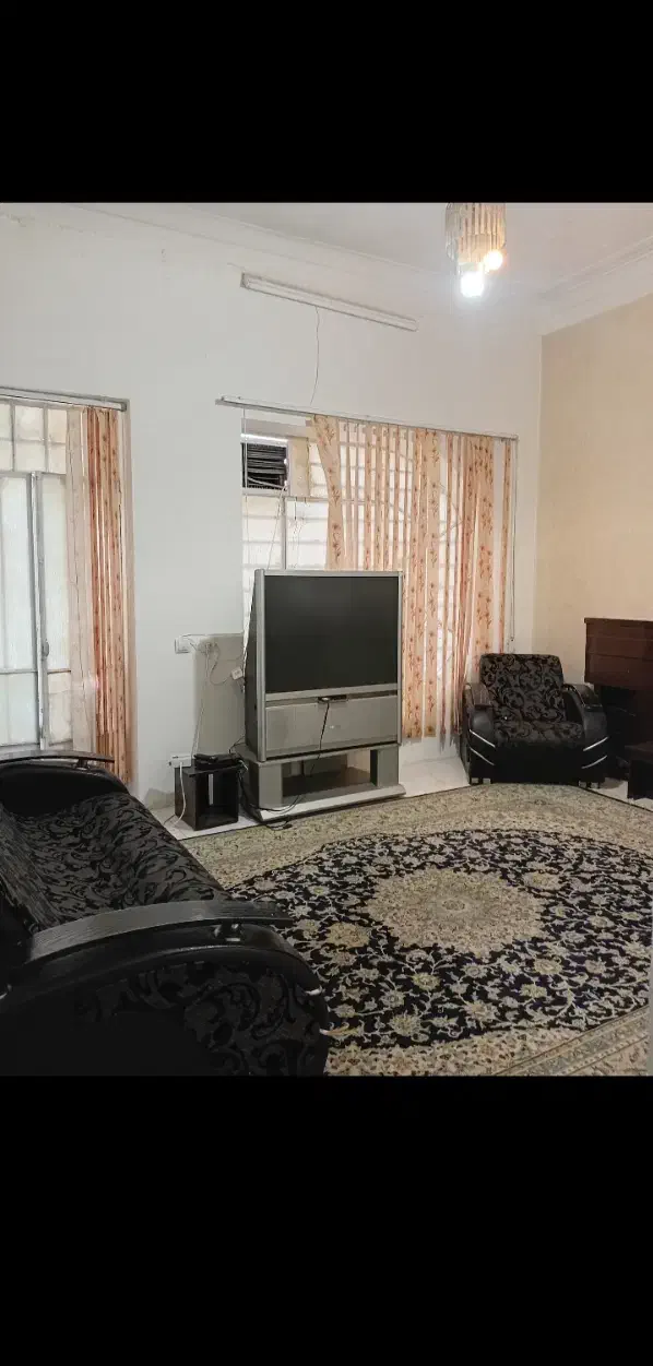 منزل مبله مرکزشهر|اجارهٔ کوتاه‌مدت آپارتمان و سوئیت|شیراز, وصال|دیوار