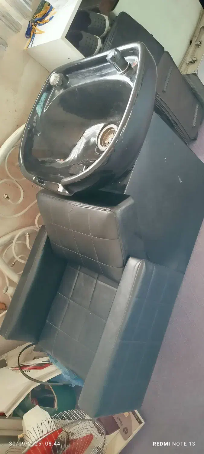 فروش صندلی سرشور آرایشگاه در حد نو|آرایشگاه و سالنهای زیبایی|ارومیه, |دیوار