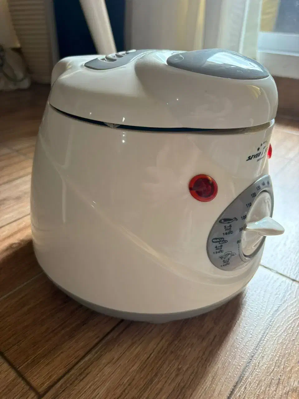 دستگاه سرخ کن و قهوه ساز|اجاق گاز و لوازم برقی پختوپز|کیاشهر, |دیوار