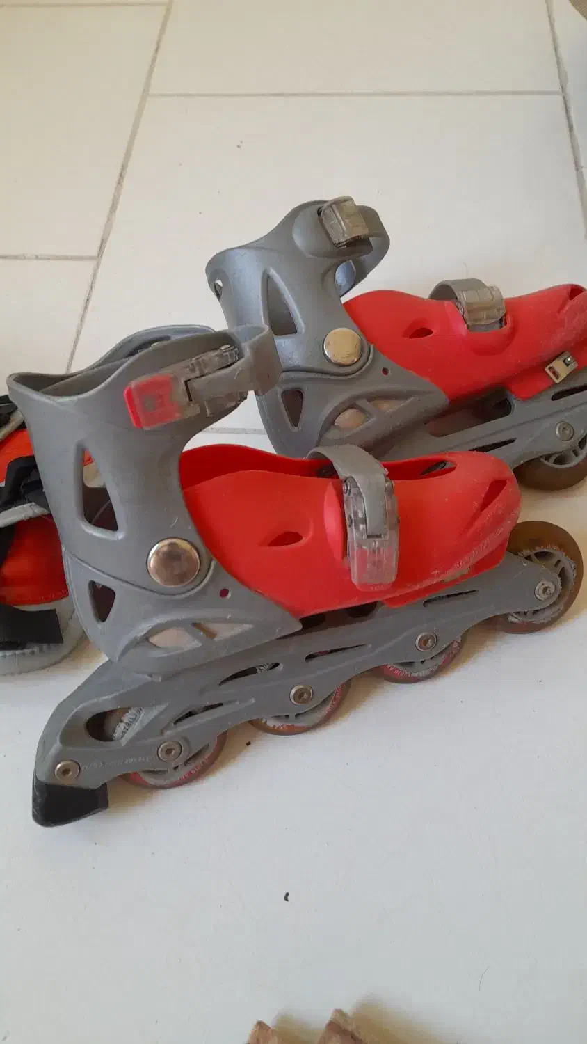 اسکیت با تمامی وسایل در حد نو|دوچرخه، اسکیت، اسکوتر|تهران, دریاننو|دیوار