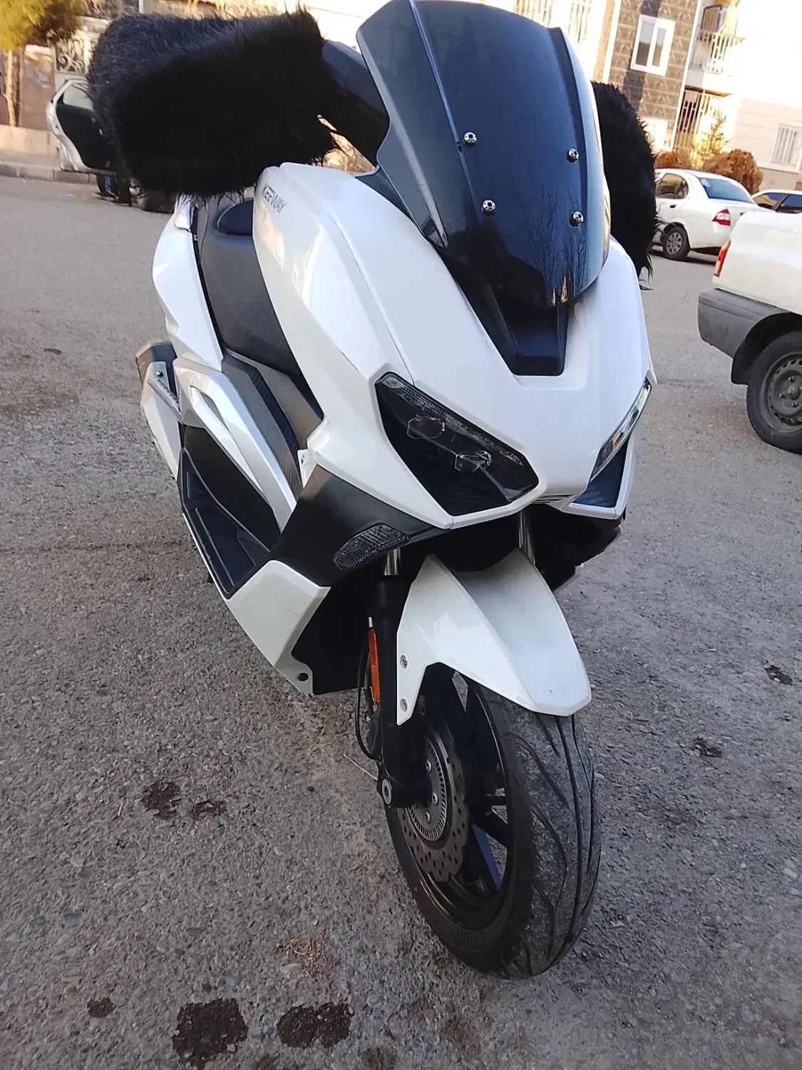 بنلی کی وی ۲۵۰|موتورسیکلت|پرند, فاز ۴|دیوار