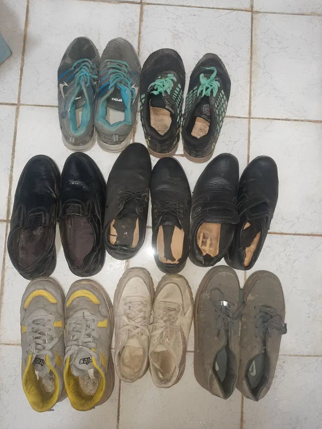 همه کفش های مردانه و زنانه فقط ۲۵۰ تومن|کیف، کفش، کمربند|بندرعباس, |دیوار