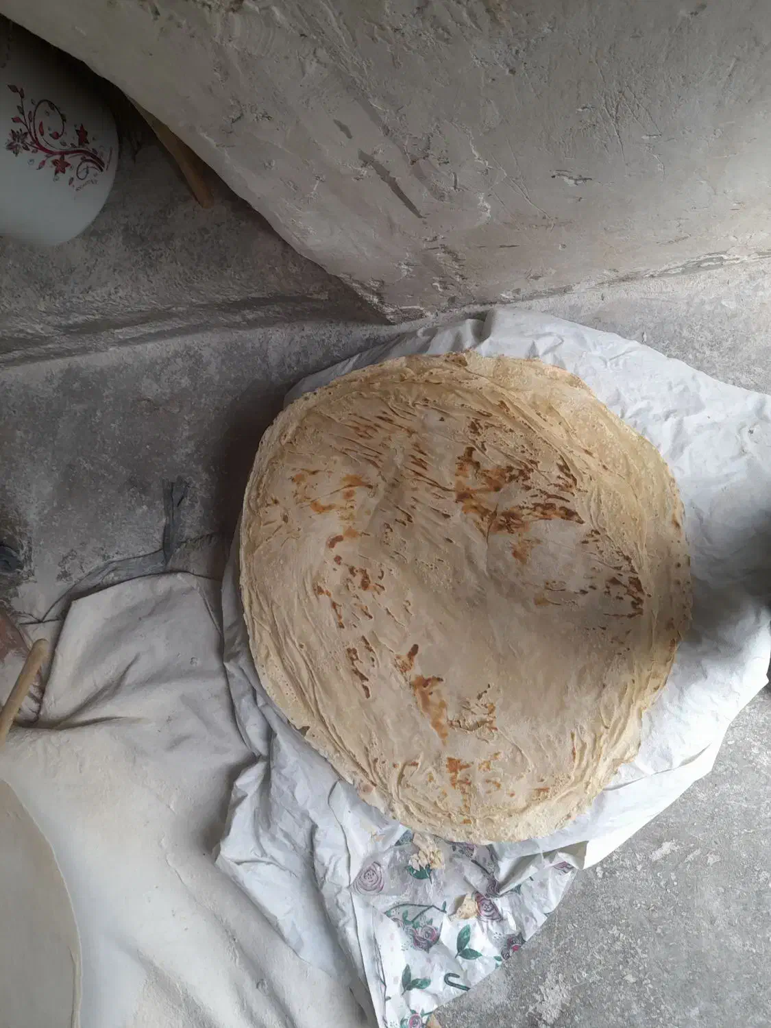 پختن نان محلی|خوردنی و آشامیدنی|فسارود, |دیوار