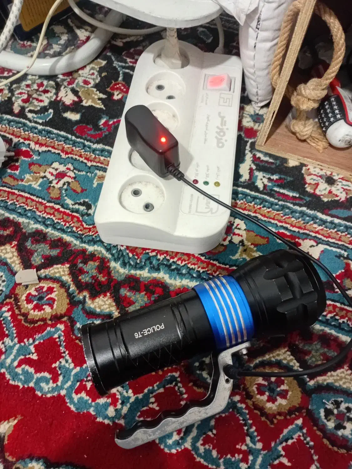 چراغ قوه|لامپ و چراغ|مشهد, خین عرب|دیوار