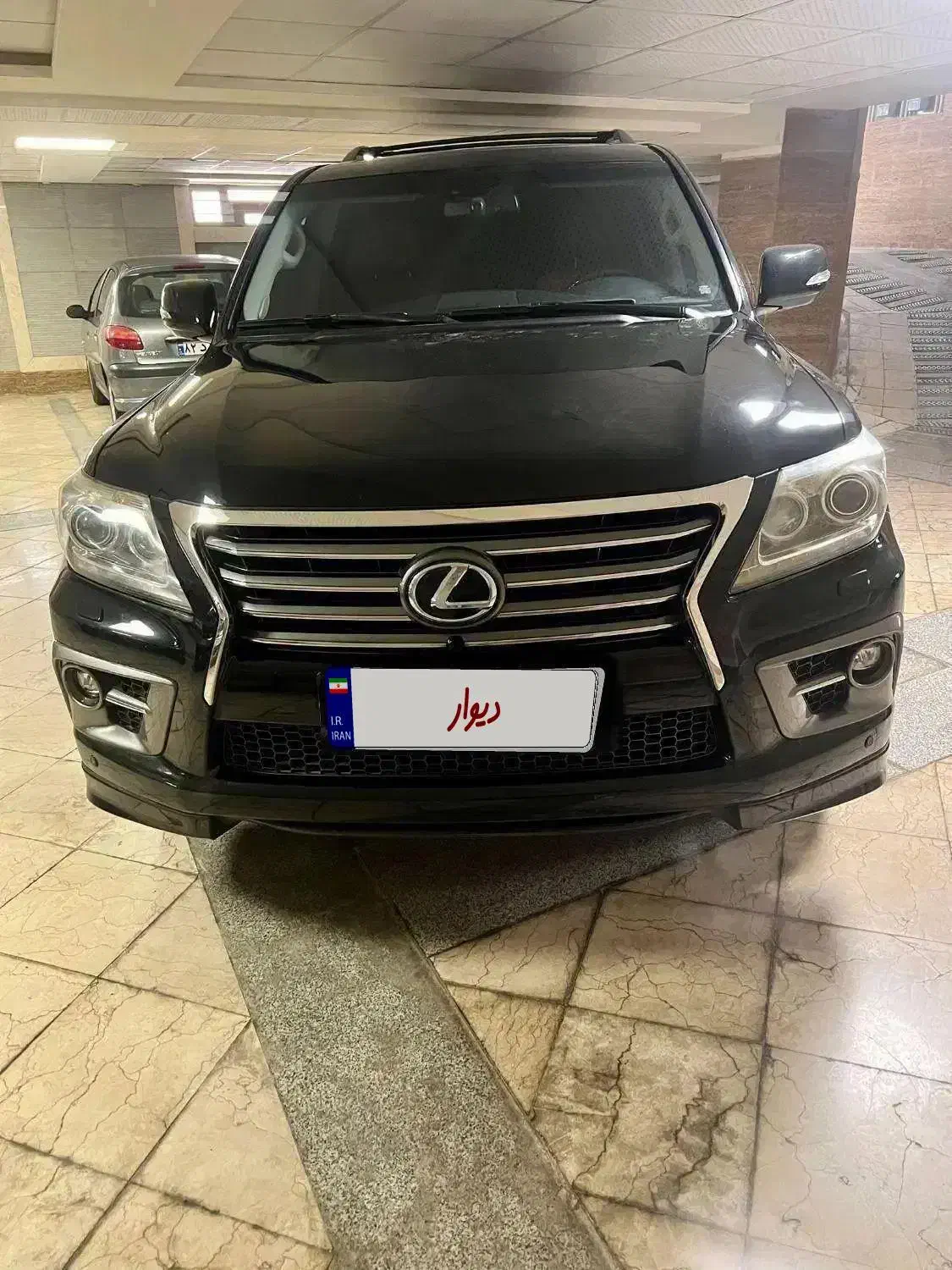 لکسوس lx570 مدل۲۰۱۳|خودرو سواری و وانت|تهران, آبشار تهران (دریاچه)|دیوار