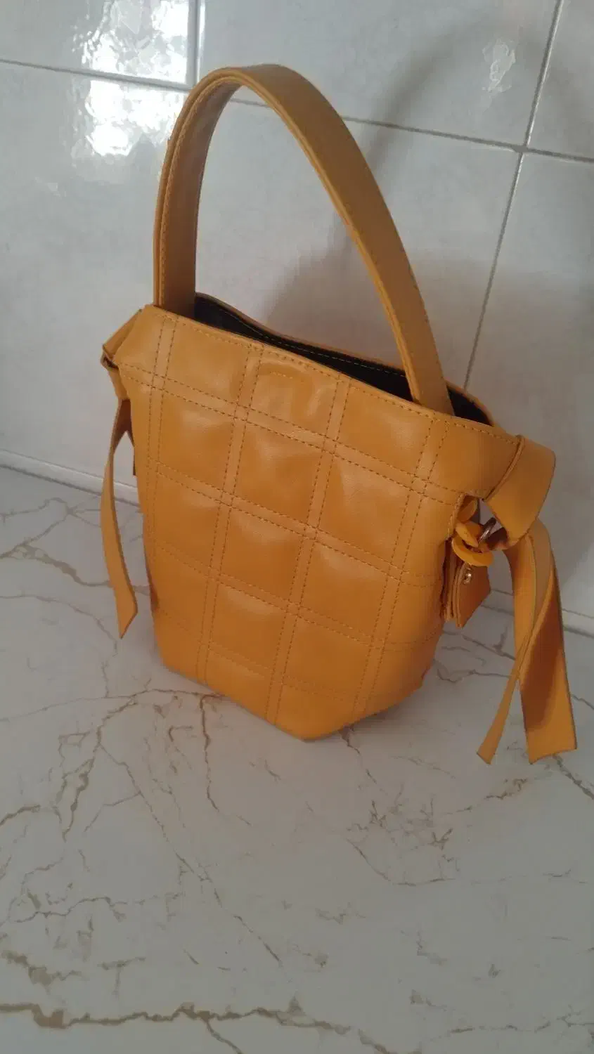 باسلام یک کیف نونو مجلسی|کیف، کفش، کمربند|بروجرد, |دیوار