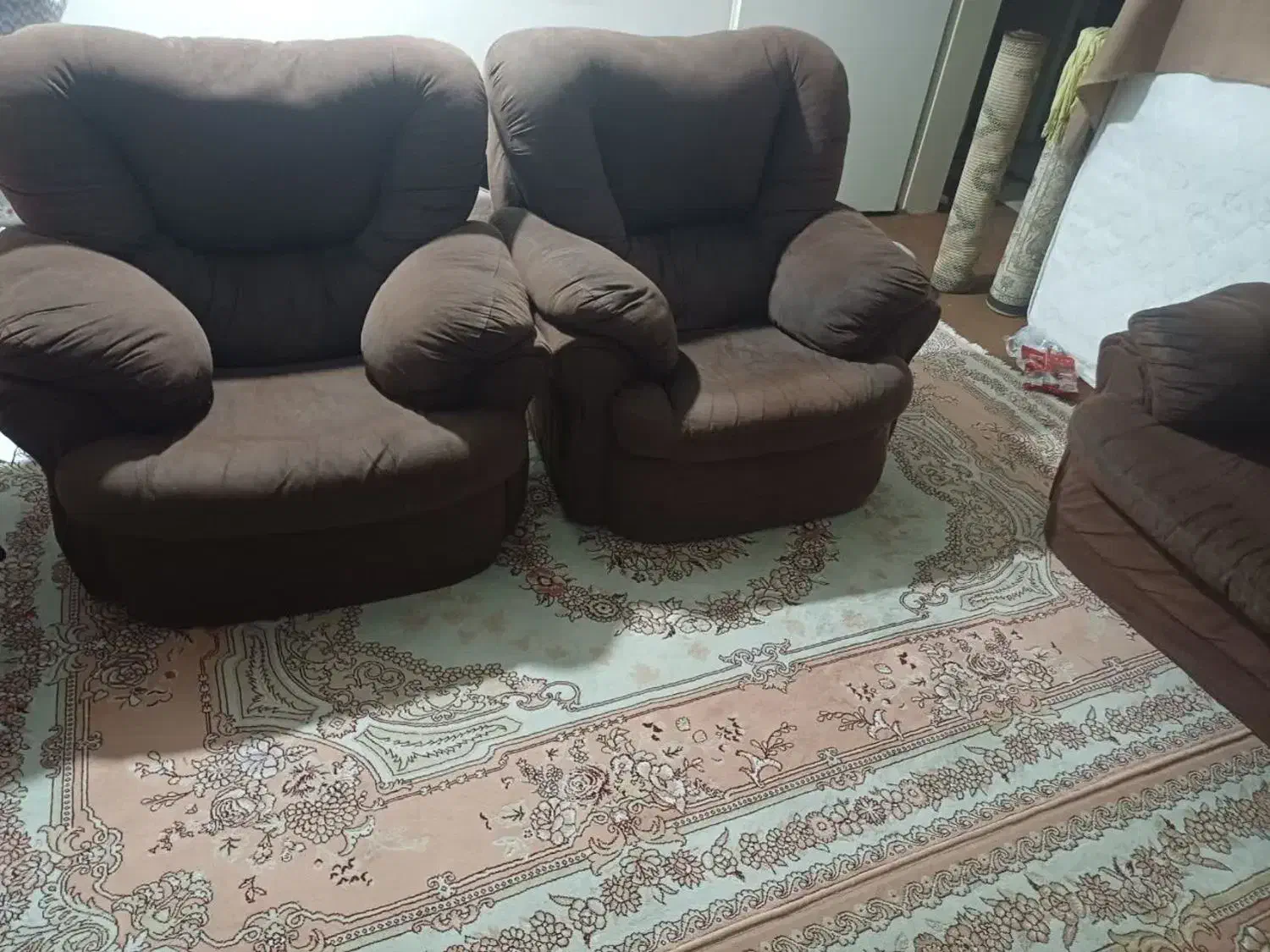 مبل راحتی|مبلمان خانگی و میز عسلی|پاکدشت, پارچین|دیوار