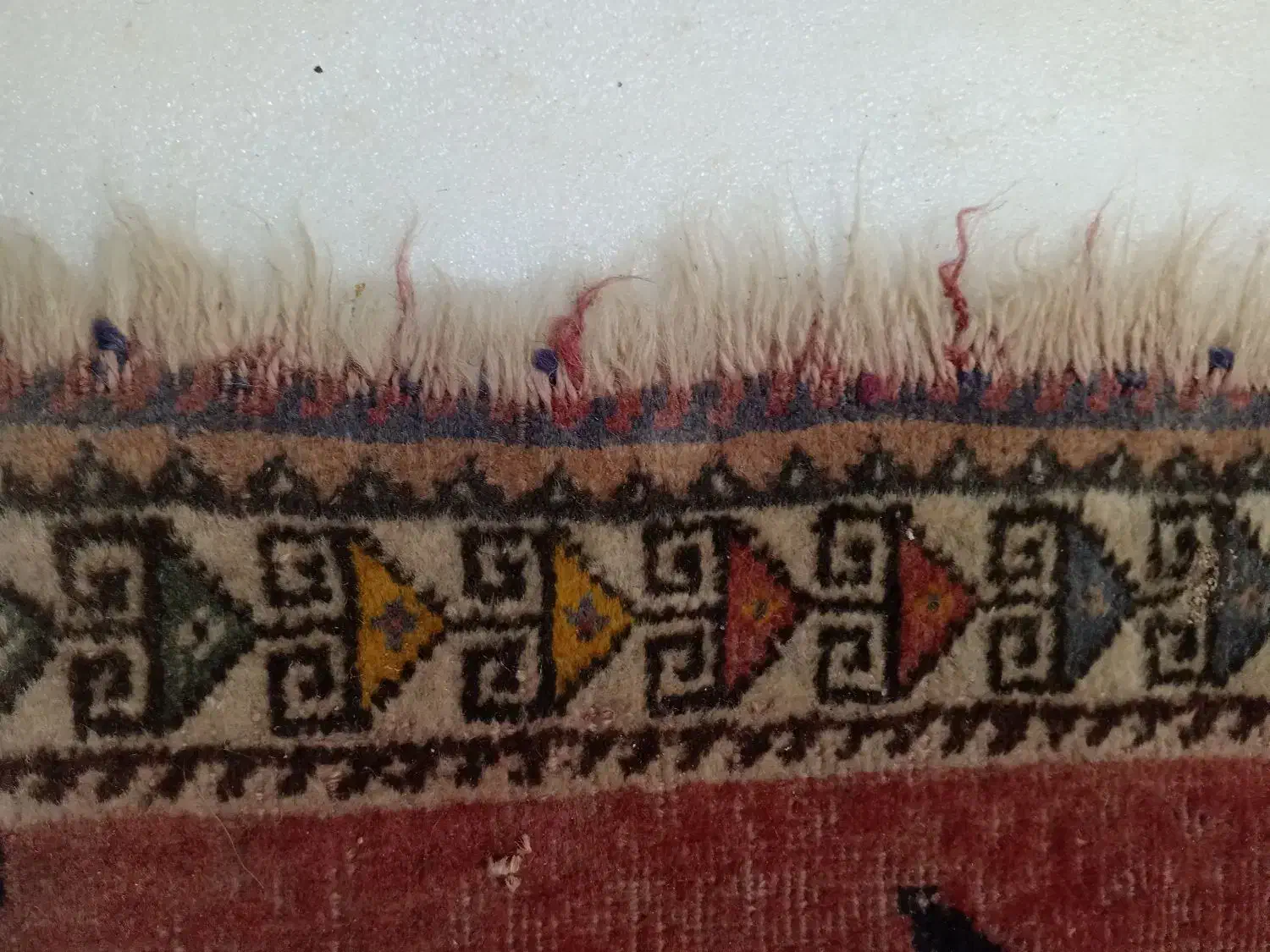 قالیچه دستبافت قدیمی تمام پشم|فرش|اصفهان, ارغوانیه|دیوار