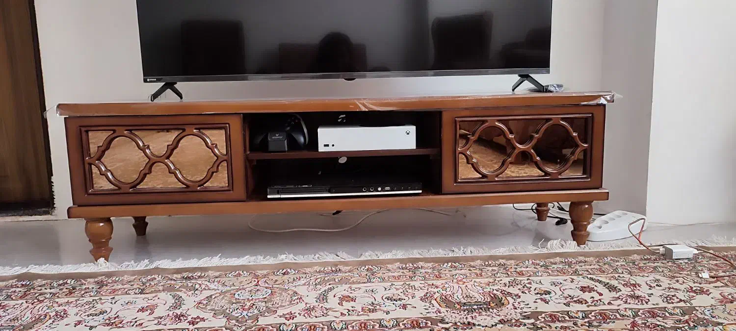 میز تلوزیون و آینه کنسول ست|میز تلویزیون|کرمانشاه, |دیوار