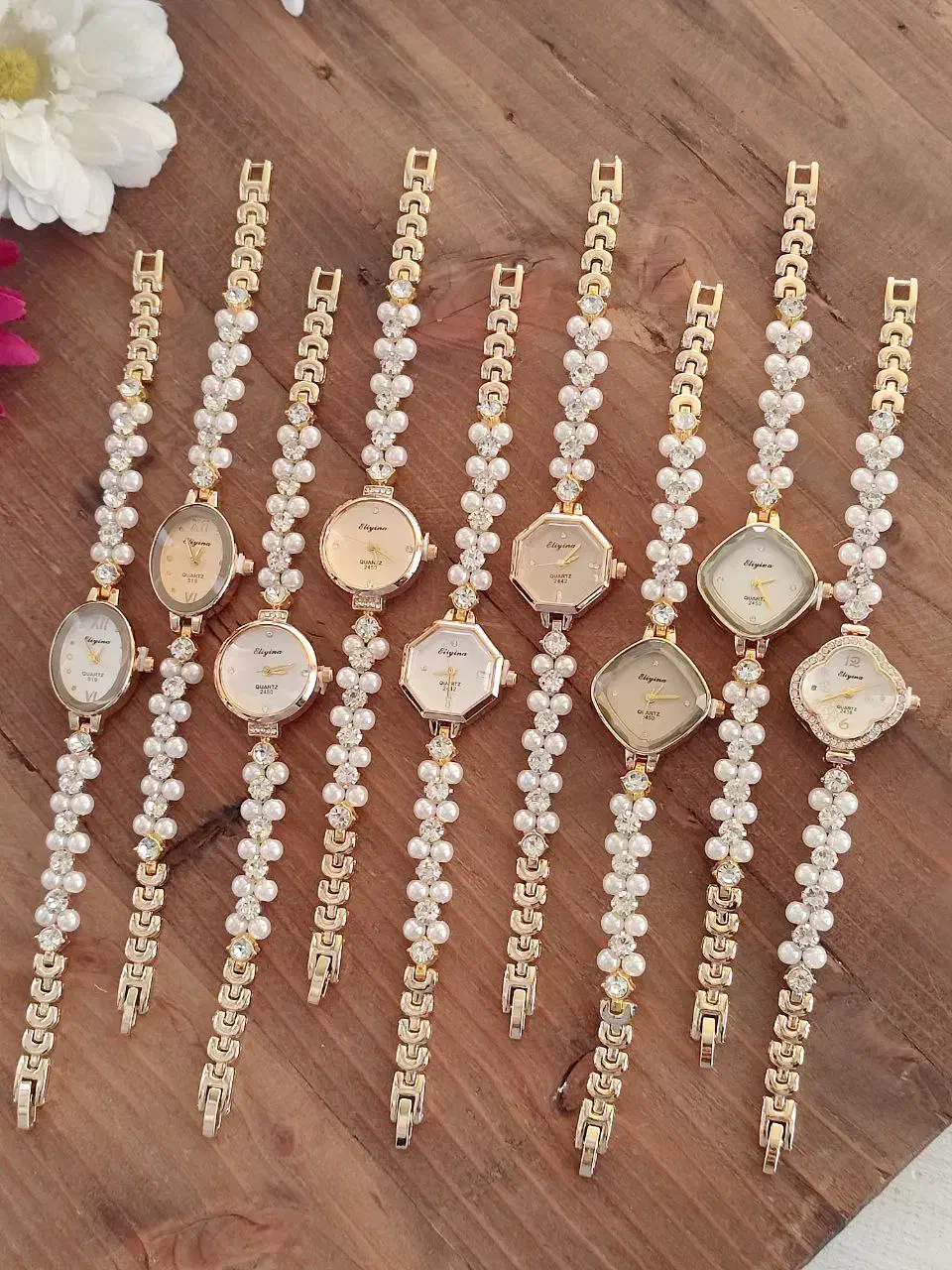 ساعت ها.|ساعت|مرند, |دیوار