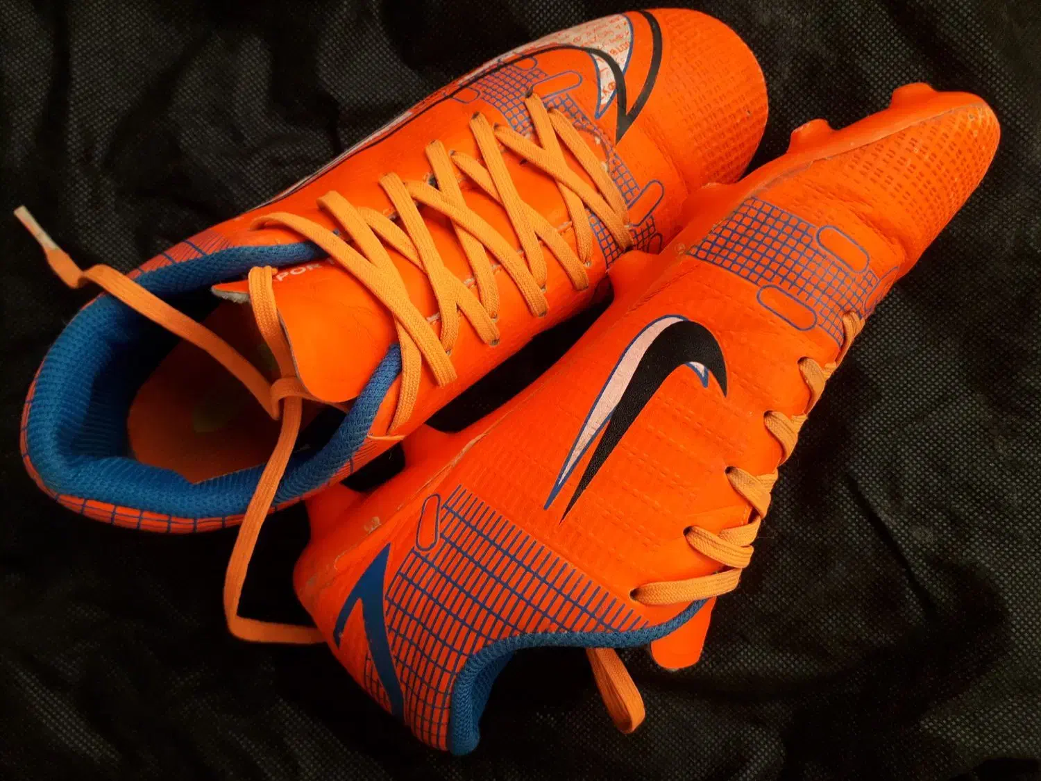 کفش فوتبال چمنی|تجهیزات ورزشی|گنبد کاووس, |دیوار